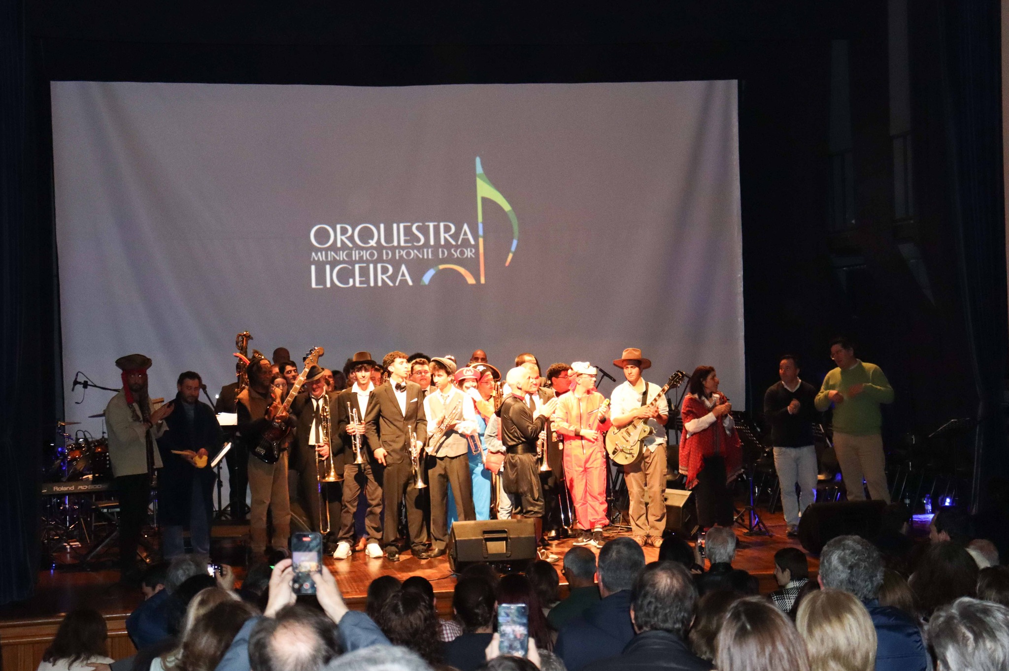 Majestoso Concerto da Orquestra Ligeira da Câmara Municipal